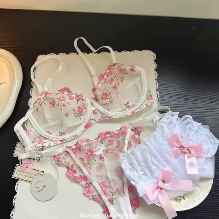 Ensemble de lingerie japonaise Kawaii, tulle transparent, broderie florale rose, soutien-gorge et cu