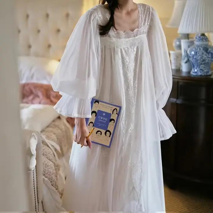 Fée française deux pièces dentelle chemises de nuit Sexy Spaghetti sangle nuisette Victoria col carr