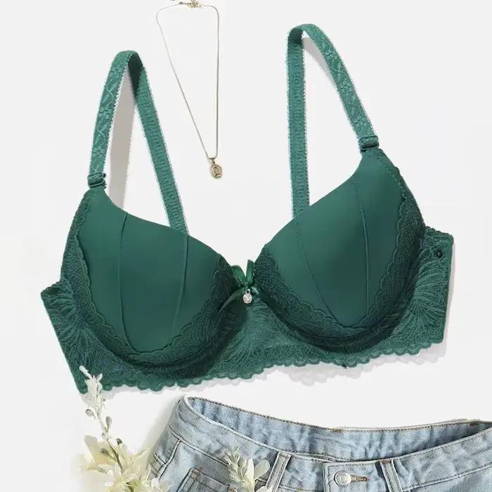 Beauwear - Vyšívaná zelená kvetinová podprsenka s príveskom