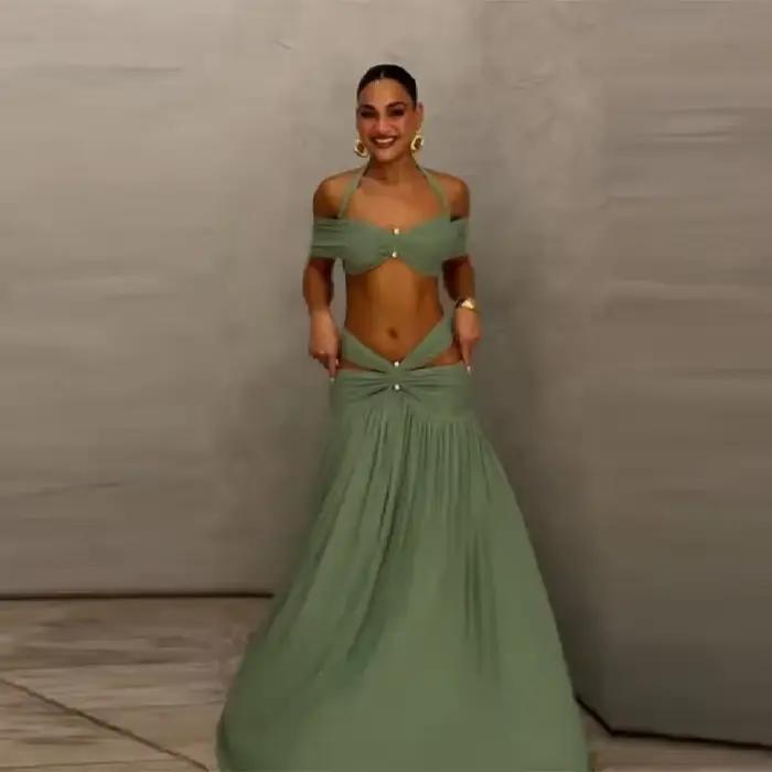 Elegantný dvojdielny set s flitrovými kvetmi pre ženy: asymetrický top s jedným ramienkom + mini sukňa s vysokým pásom