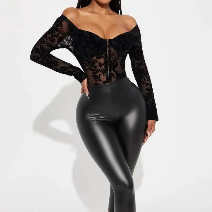 Ellolace Lingerie Sexy Femme Ultra Hot, Body Sensuel à Manches Longues et Épaules Dénudées, Entrejambe Ouvert, Fermeture Avant, Tenues Séduisantes pour Femmes