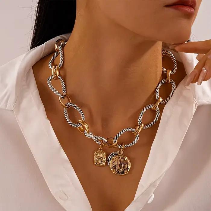 ZAA Vintage skrútený kovový kruh s retiazkami okrúhly prívesok náhrdelník pre ženy Puk párty retiazka