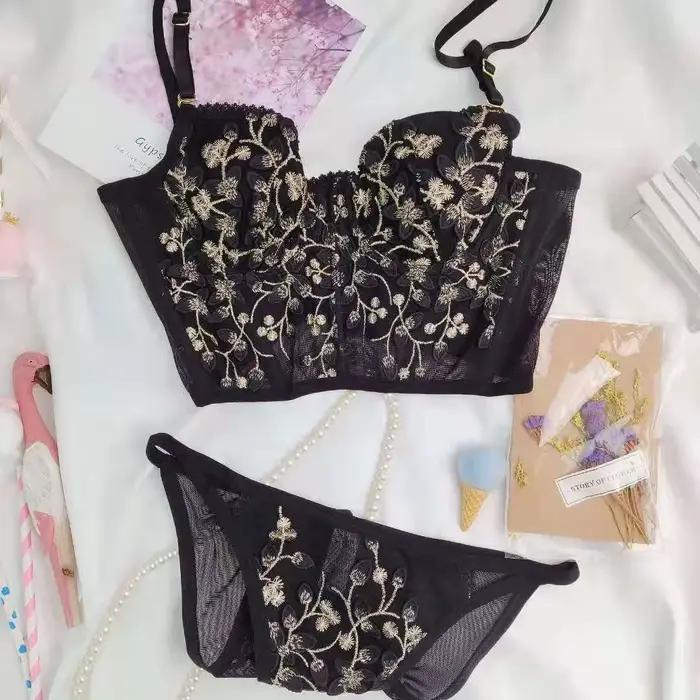 Ensemble de sous-vêtements sexy en dentelle brodée pour femmes, lingerie rétro, soutien-gorge confortable, soutien-gorge push-up, ensembles de culottes de mariage