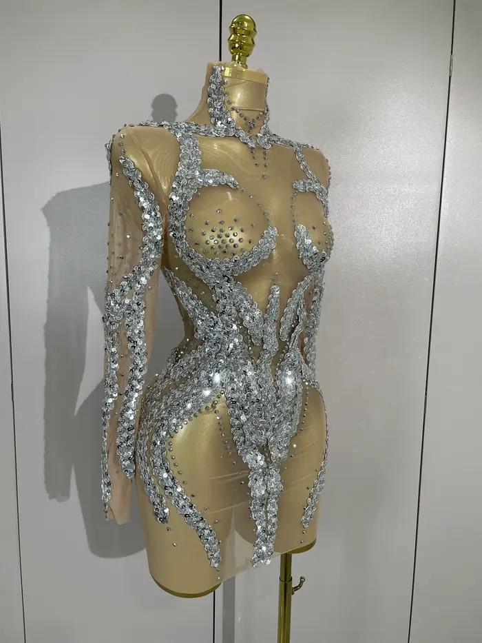 Robe mini sexy en polyester et élasthanne pour femmes, coupe gaine, style club, parfait pour les soirées de gala, anniversaires et fêtes de fin d'année