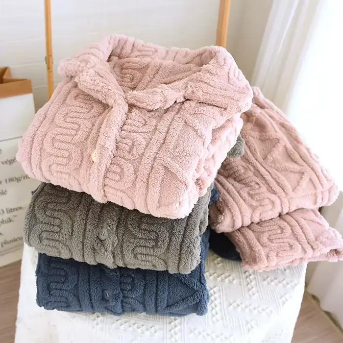 Pyjamas vintage flanelés pour femme, confort douillet, style élégant, occasions spéciales, cadeaux romantiques