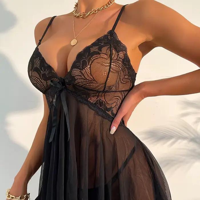 Ensemble de lingerie noire transparente sexy pour femme, comprenant une robe de nuit, une chemise de nuit très séduisante, une robe de nuit érotique à décolleté plongeant et un string