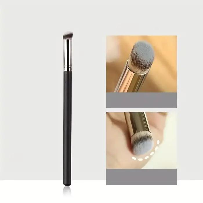 Korekčný štetec na make-up