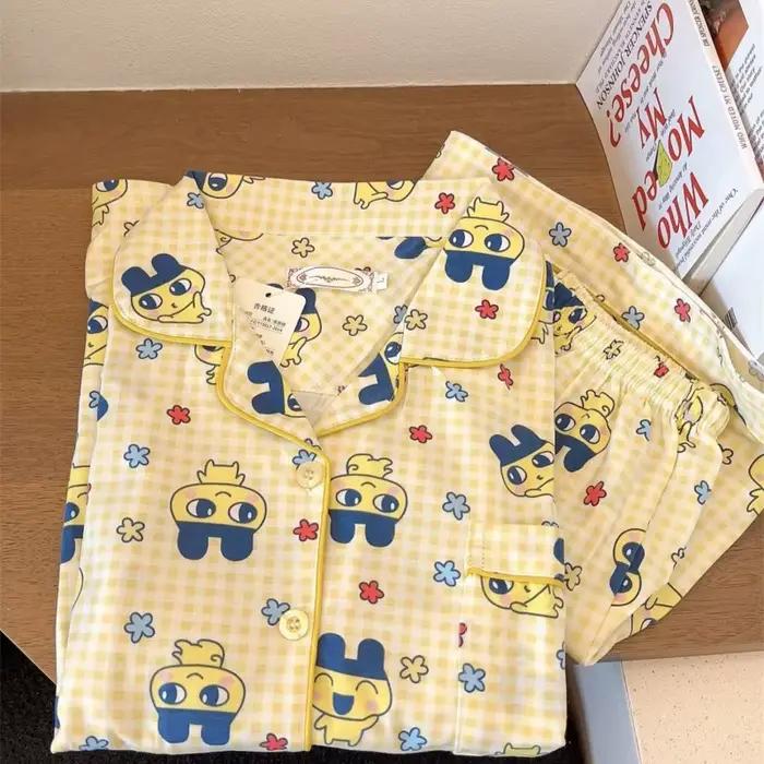 Ensemble pyjama imprimé Tamagotchi – Vêtements de nuit d'été en coton à manches courtes pour femmes (Shorts et haut de nuit mignons de dessin animé)