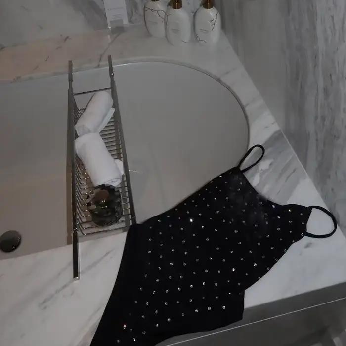Diamant une pièce maillot de bain avec dentelle pantalon Sexy Bikini femmes maillots de bain 2025 maillots de bain femme Biquini minceur body maillots de bain