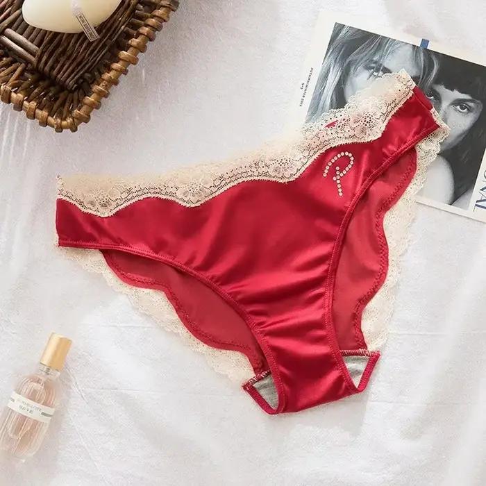 Dámske sexy vyšívané nohavičky s ramienkami