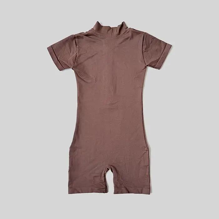 Letné športové body so zipsom
