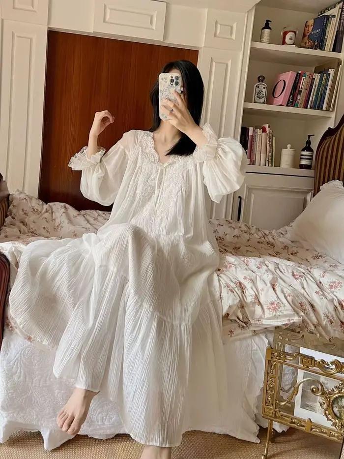 Robe longue de style français pour femme, chemise de nuit en dentelle, nouvelle mode printemps-automne, robe de nuit ample
