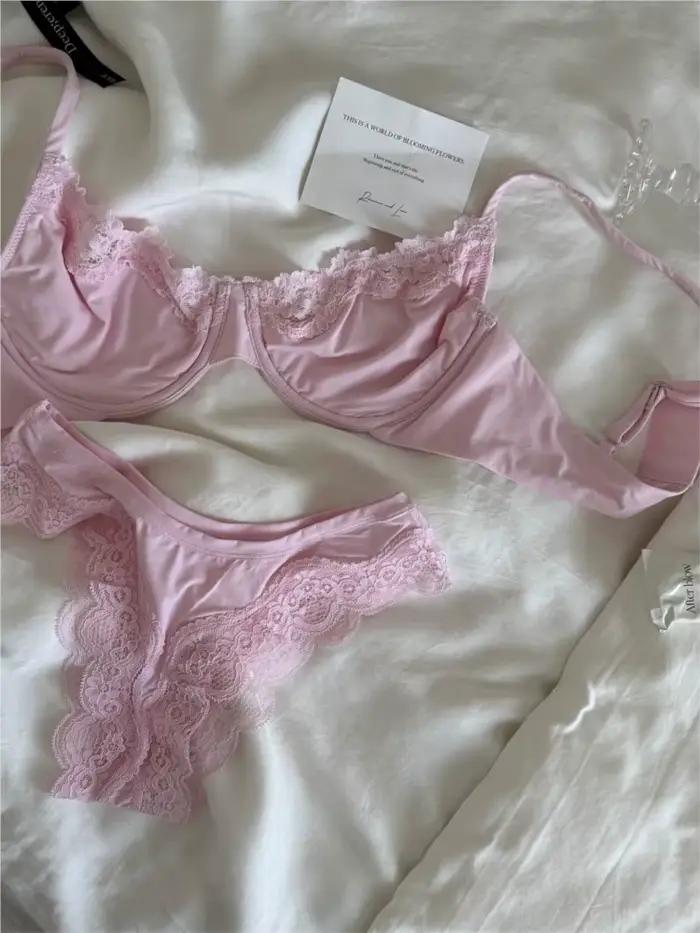 Ensemble soutien-gorge et culotte rose sans doublure