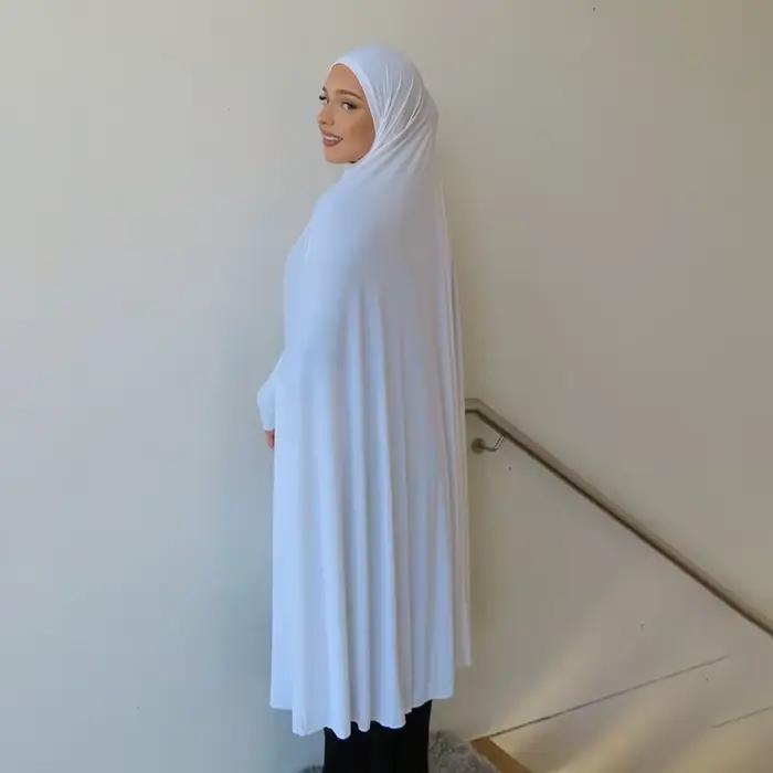 Dámske muslimské abáje s rukávmi