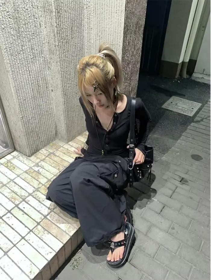 Tonngirls Y2K japonské tričko pre ženy s čipkovanými dlhými rukávmi s grafickou potlačou