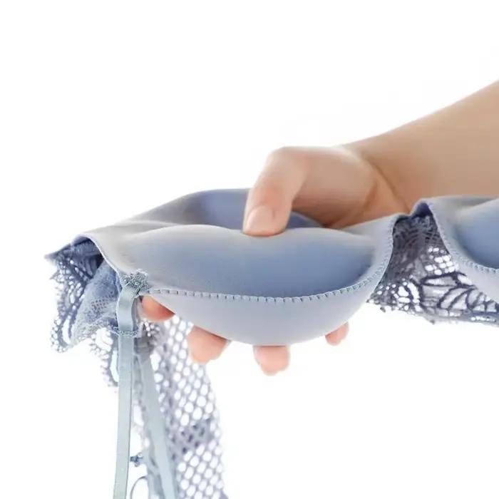 Plochá podprsenka pre malé prsia