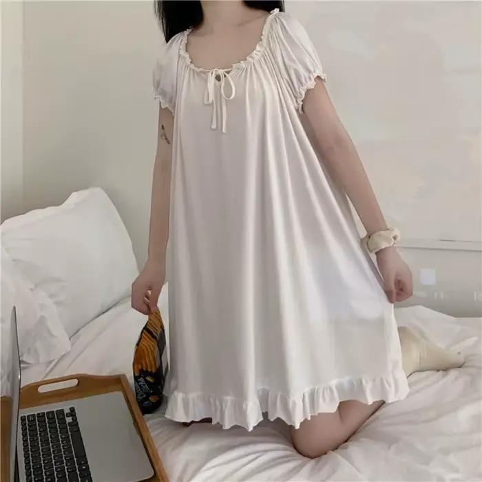 Chemise de nuit blanche vintage à manches courtes pour femmes, robe de nuit princesse Lolita, volants d'été, nœud, monochrome, doux Kawaii