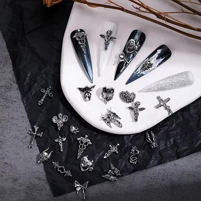 Halloweenská zmes štýlov pre nail art