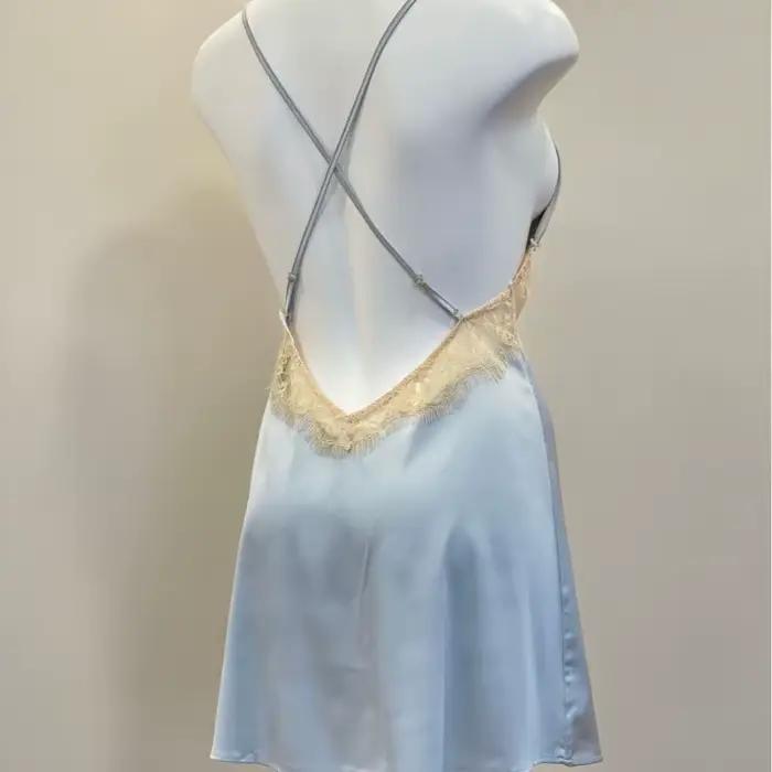 Chemise de nuit féerique en soie simulée avec dentelle sexy pour femmes nuits d'hiver et soirées spéciales