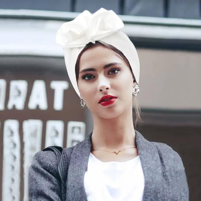 Elegantný retro africký turban pre moslimské ženy