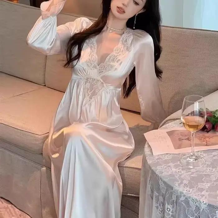 Chemise de nuit féminine en polyester et élasthanne avec col en V et dentelle pour femmes style sexy occassions spéciales printemps été