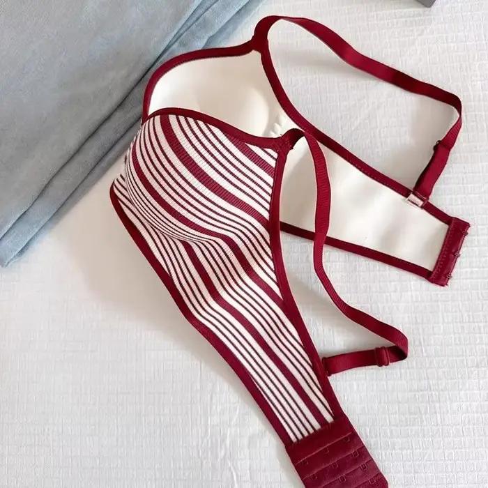 Push-up podprsenka 8CM s farebným pásikom