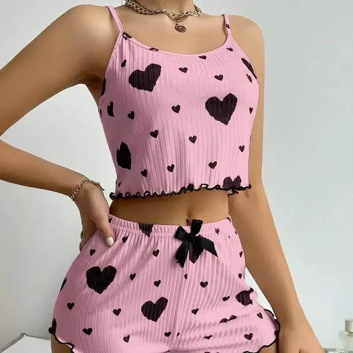 Dámske pyžamo, nočné oblečenie