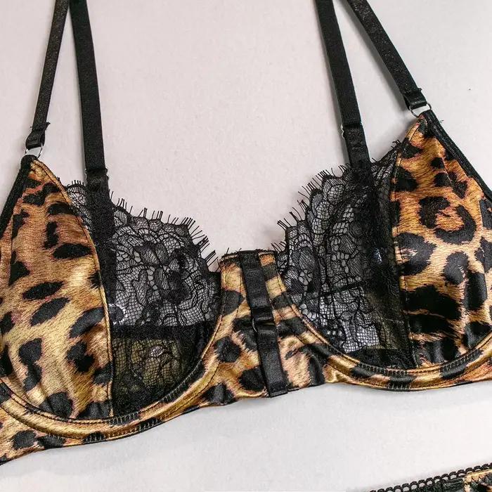 Ensemble de Lingerie Sexy en dentelle imprimée léopard sauvage pour femmes, ensemble trois pièces confortable, soutien-gorge et culotte, vêtements exotiques