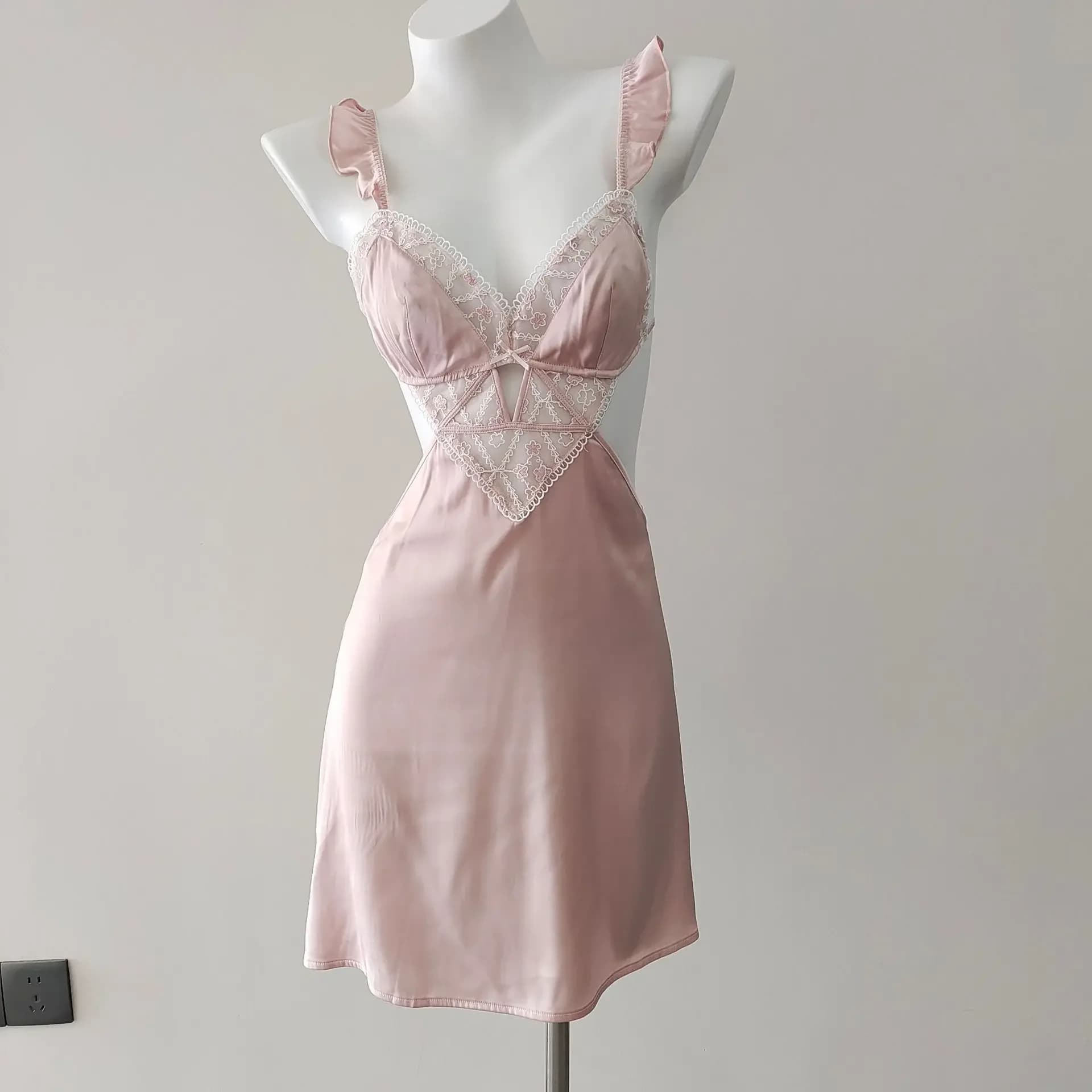 Chemise de nuit brodée pour femmes, lingerie française, chemise de nuit sexy, vêtements de détente p