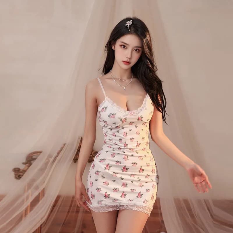Chemise de nuit dentelle fragmentée dentelle dentelle profonde ceinture en V jupe courte Babydoll vê