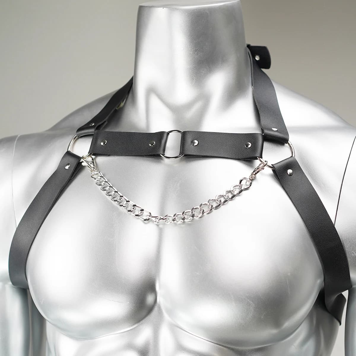 Harnais de poitrine en cuir avec chaînes, tenue quotidienne, lingerie chaîne de corps en cuir, acces