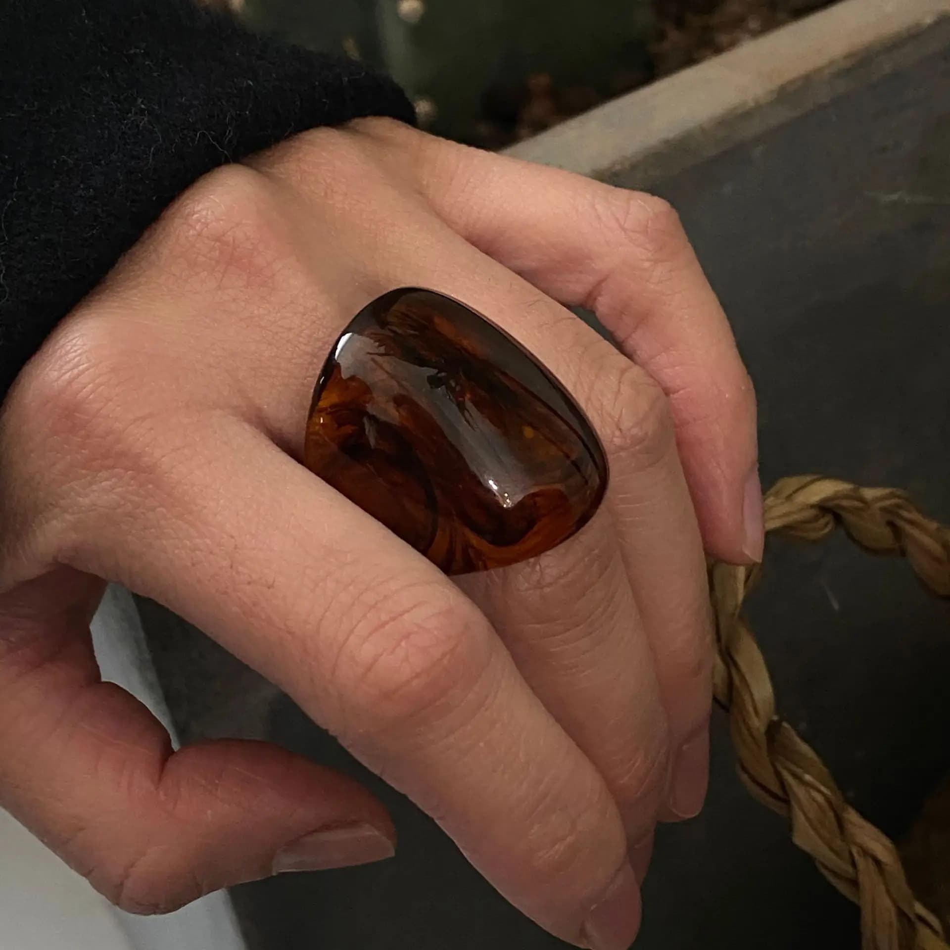 Grandes bagues Vintage tendance pour femmes, couleur ambre exagérée, résine, tempérament géométrique
