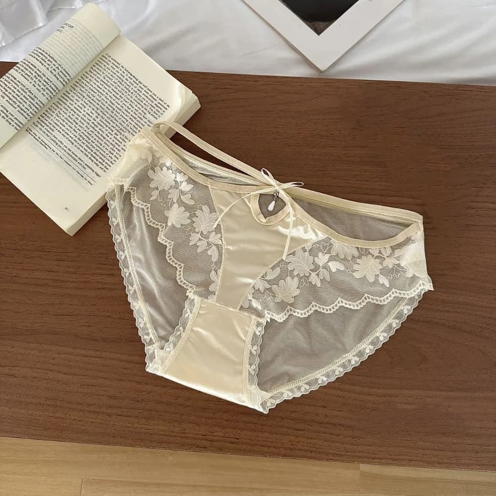 Culottes en dentelle taille basse douces pour femmes, sous-vêtements en satin de soie avec entrejamb