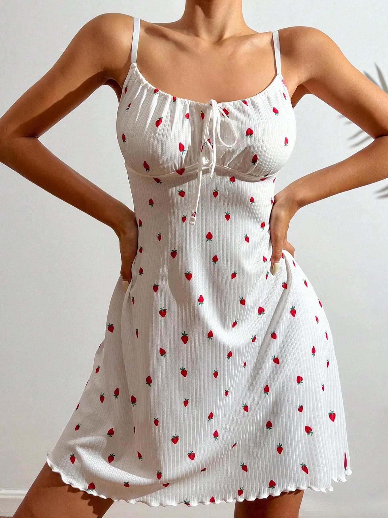Chemise de nuit sexy pour femme, imprimé cœurs, col licou, mini-robe décontractée, pyjama, vêtements
