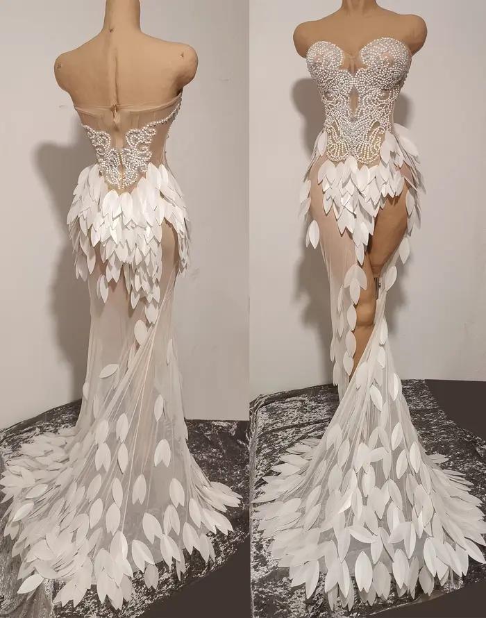 Elegantné priesvitné šaty z tylu bez ramienok s trblietavými perlami pre ženy