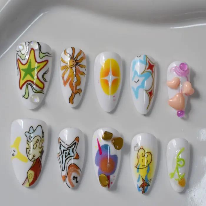 Tmavofialové nechty, 3D diamantový dizajn