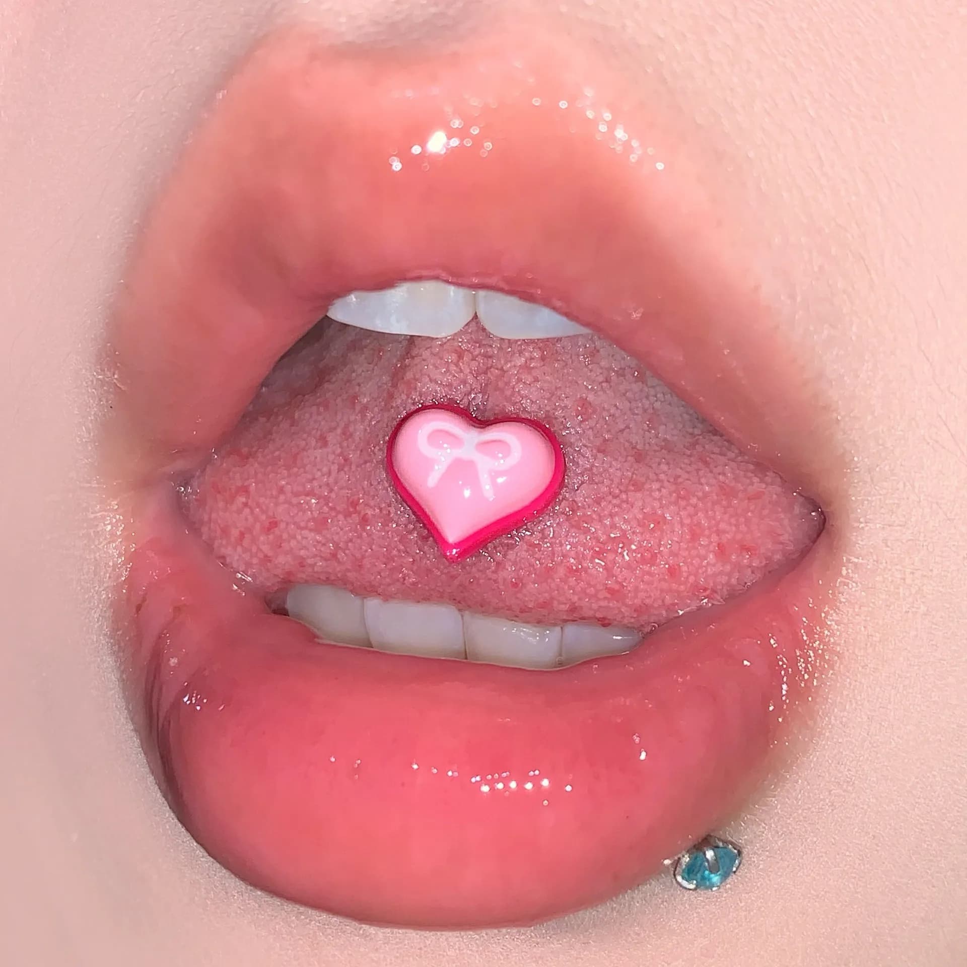 Piercing de langue élégant en forme de cœur, 1 pièce, orné de titane pour les lèvres, bijoux de corp