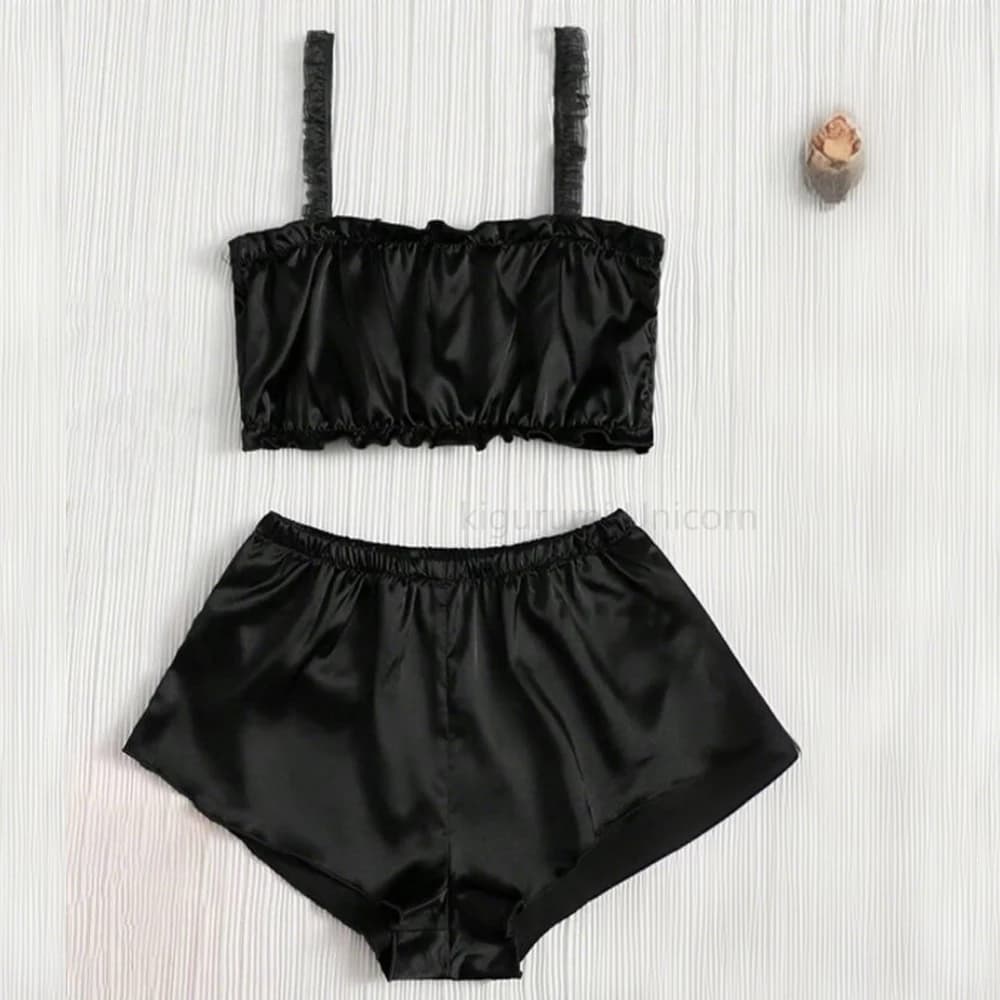 Ensemble pyjama en Satin plissé de couleur noire, comprenant des shorts et des pantalons longs en so