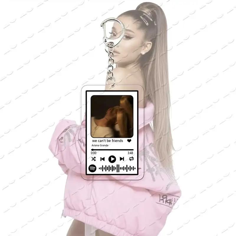 Porte-clés populaires Ariana Grande : Code de playlist musical Into You Love Me Harder pour sacs d'a