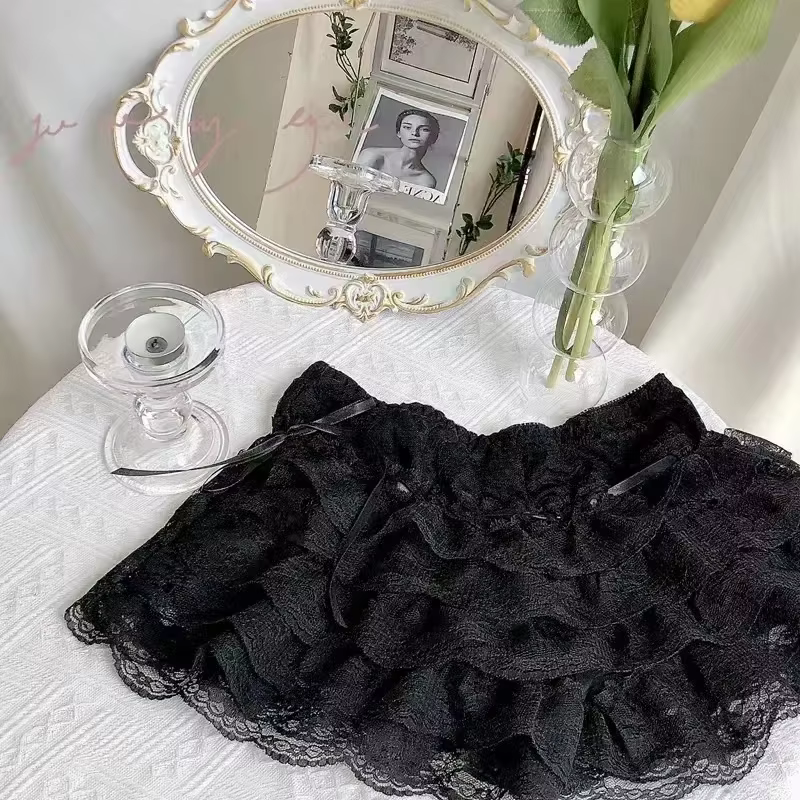Short en dentelle à volants pour femmes, culotte bouffante Lolita Kawaii, caleçon superposé, pantalo