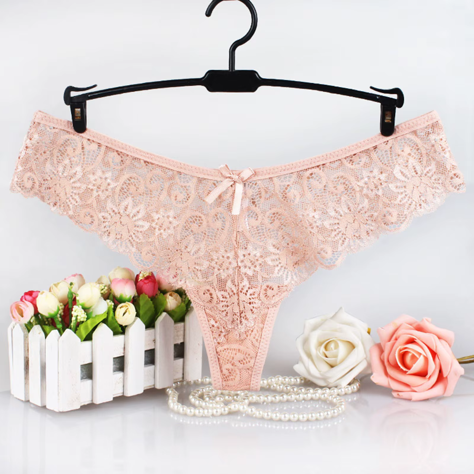 String Sexy en Dentelle pour Femme, Culotte Taille Basse avec Nministériels d Papillon, Broderie Flo