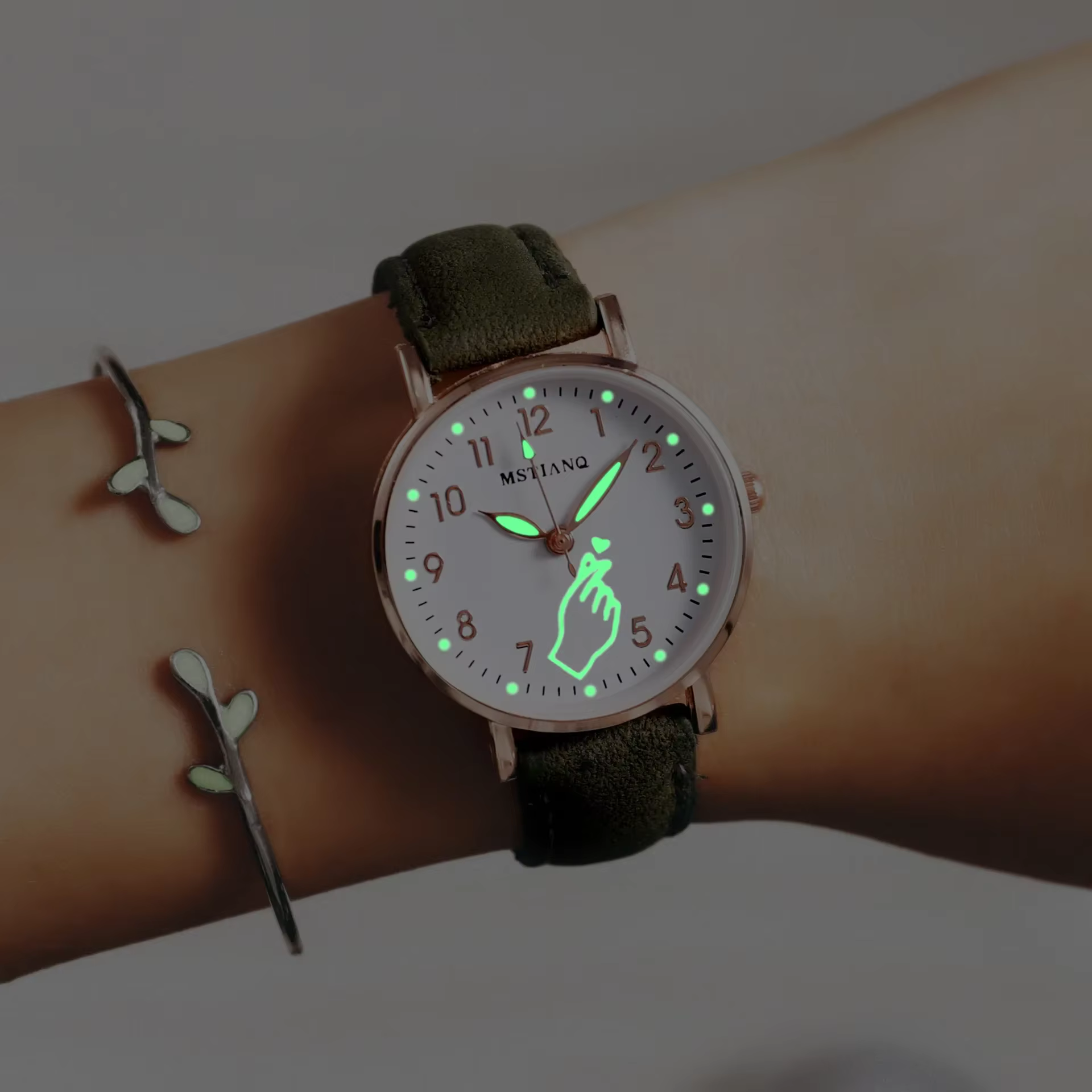 Montre lumineuse pour femmes, jolie montre en cuir, Simple, petit cadran, Quartz, horloge pour fille