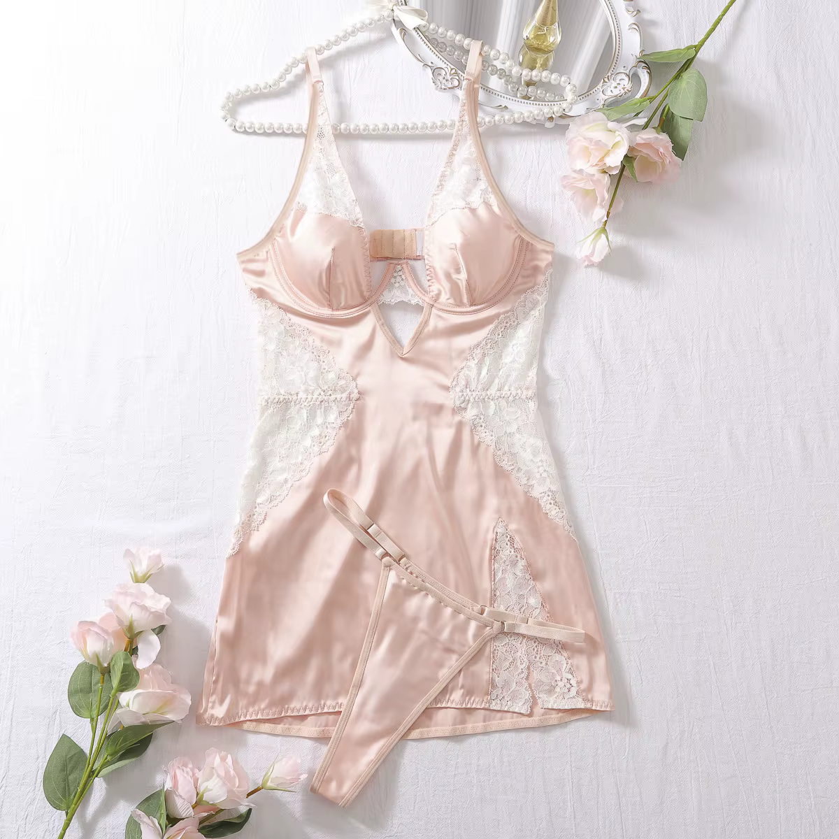 Robe de nuit sexy en satin, col en V profond, garniture en dentelle, lingerie en soie pour femmes, c