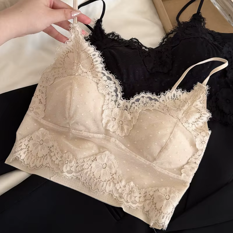 Nouveau soutien-gorge en dentelle française, style fin pour petites poitrines, avec fines bretelles,