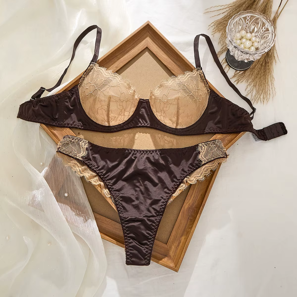 Ensemble de lingerie sexy en dentelle brodée pour femmes, soutien-gorge ultra fin respirant, décorat
