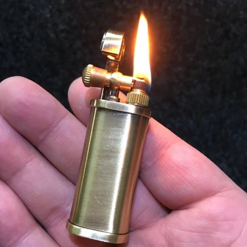 Tang herbe Vintage silex briquets flamme rétro métal meule essence Cigarette Cool briquets Gadgets c