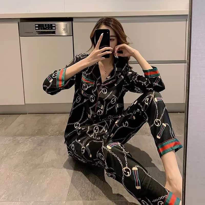 Femmes grande taille pyjamas soie à manches longues école vêtements de détente deux pièces mode sang