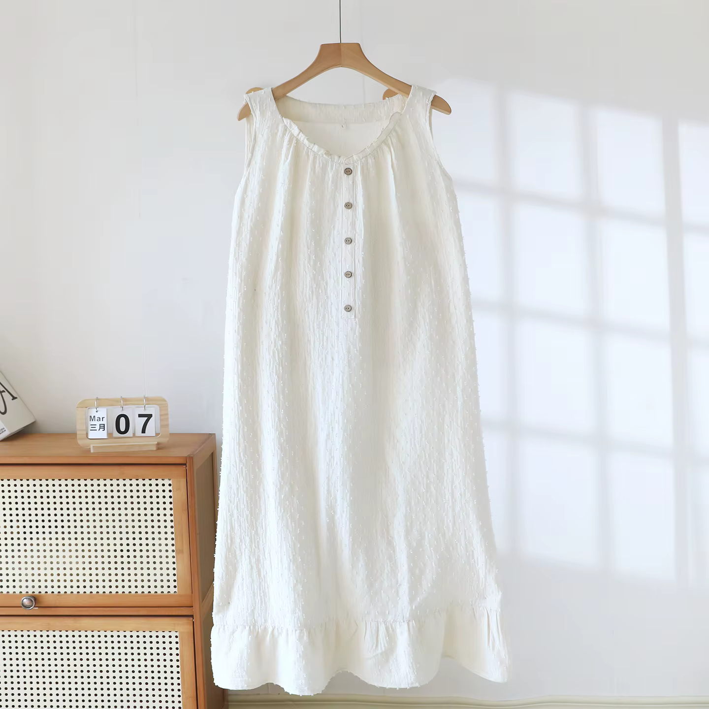 Chemise de nuit en gaze de coton respirante pour femme, robe de nuit blanche sans manches, détail pe