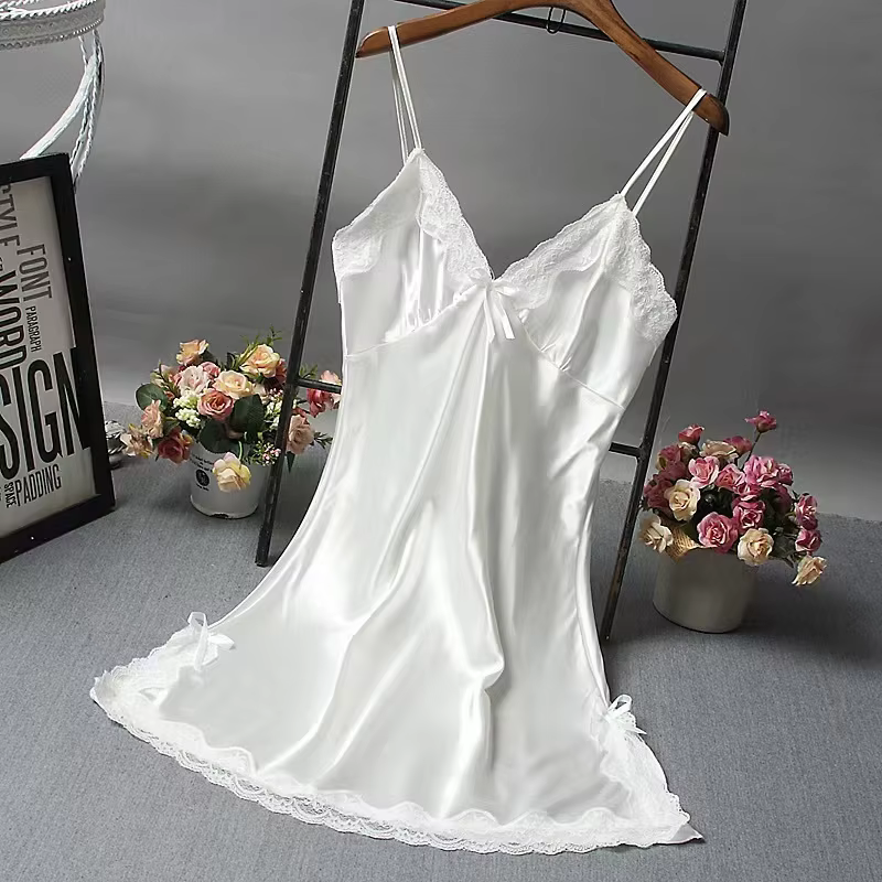 Robe de nuit en satin pour femme avec dentelle, bretelles spaghetti, chemise de nuit soyeuse, élégan