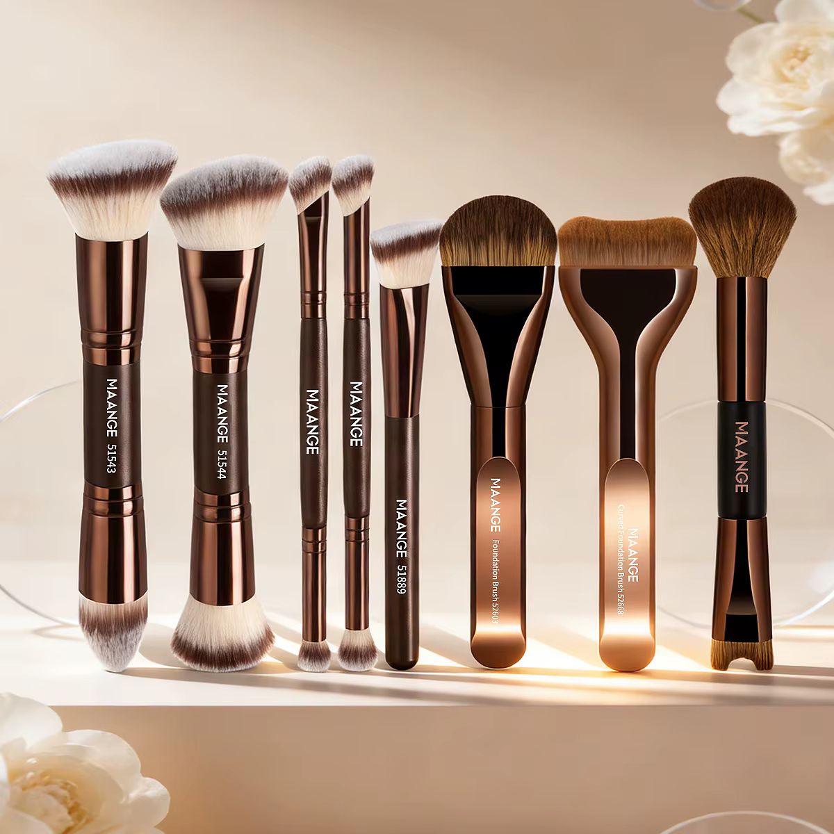 MAANGE Ensemble de 8 pinceaux pour le visage, pinceau pour le fond de teint, pinceau pour le correct